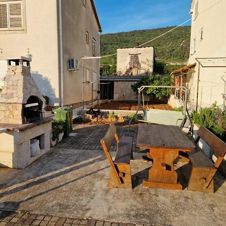 Apartment Poldrugo Крес Екстериор снимка