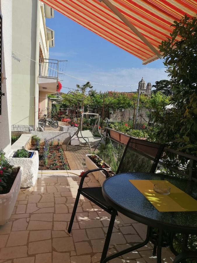 Apartment Poldrugo Крес Екстериор снимка